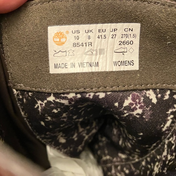 Timberland boots.  Size 10 - Picture 7 of 10